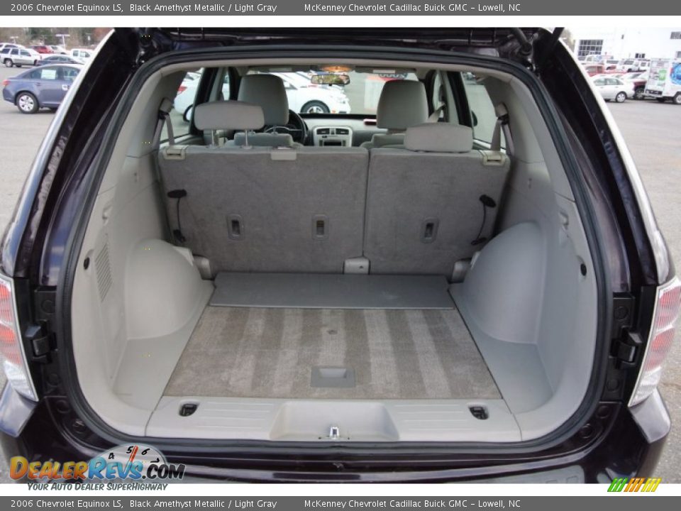 2006 Chevrolet Equinox LS Trunk Photo #17