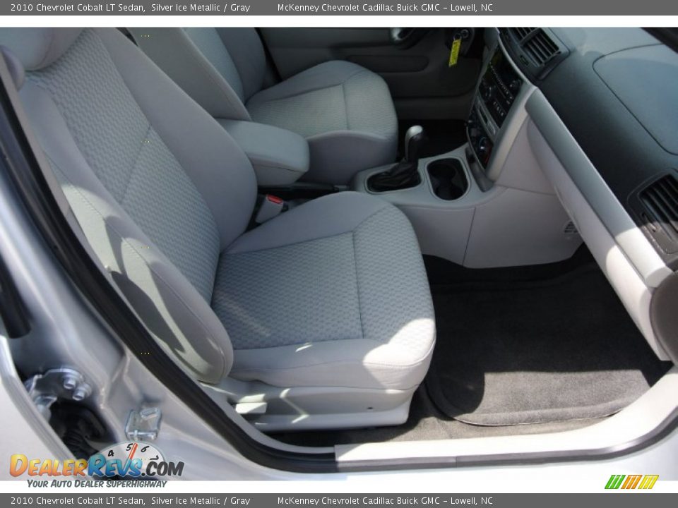 2010 Chevrolet Cobalt LT Sedan Silver Ice Metallic / Gray Photo #18