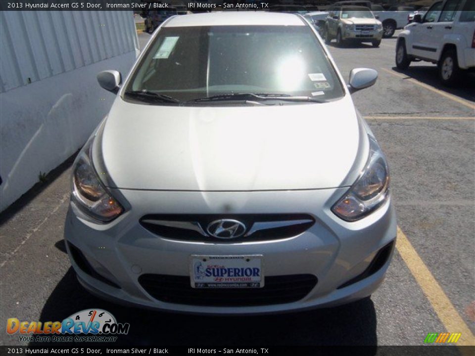 2013 Hyundai Accent GS 5 Door Ironman Silver / Black Photo #2