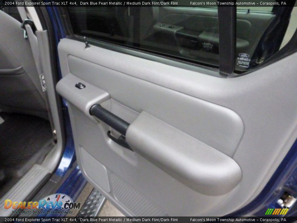 Door Panel of 2004 Ford Explorer Sport Trac XLT 4x4 Photo #14