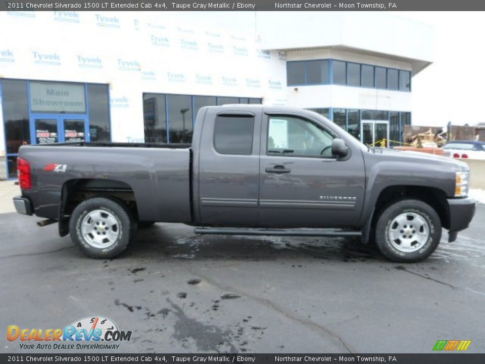 2011 Chevrolet Silverado 1500 LT Extended Cab 4x4 Taupe Gray Metallic / Ebony Photo #2