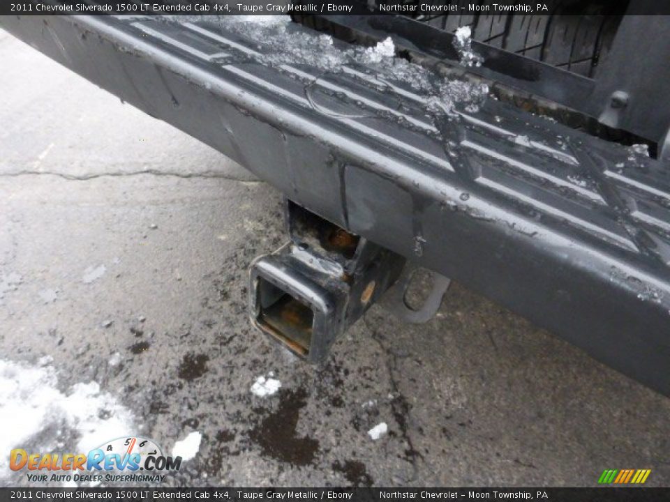 2011 Chevrolet Silverado 1500 LT Extended Cab 4x4 Taupe Gray Metallic / Ebony Photo #9