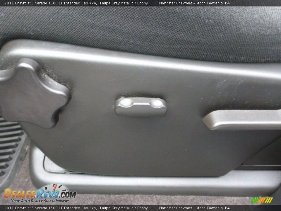 2011 Chevrolet Silverado 1500 LT Extended Cab 4x4 Taupe Gray Metallic / Ebony Photo #14