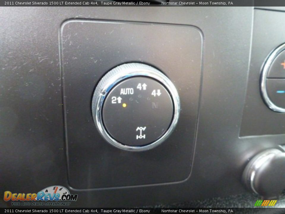 2011 Chevrolet Silverado 1500 LT Extended Cab 4x4 Taupe Gray Metallic / Ebony Photo #15