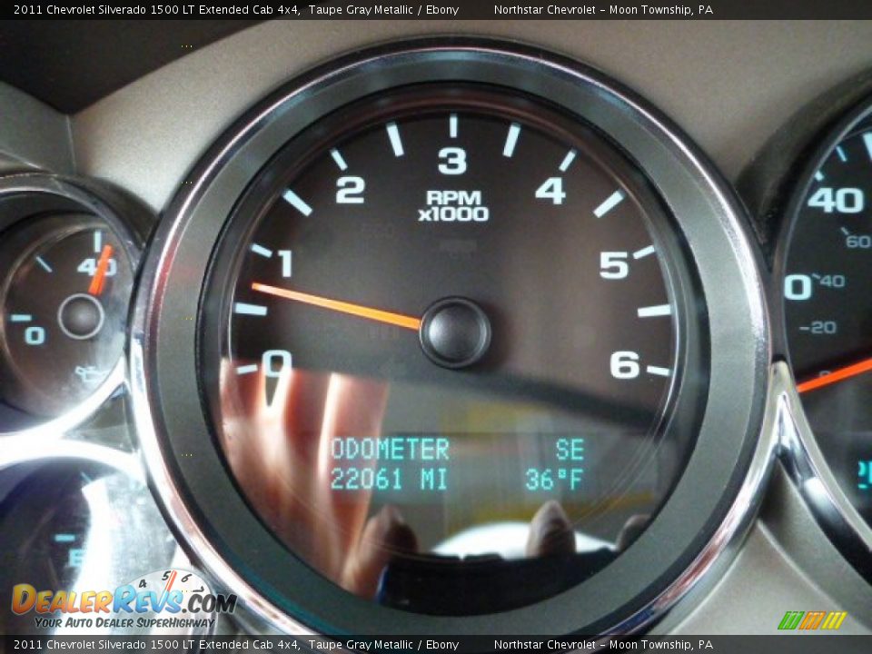 2011 Chevrolet Silverado 1500 LT Extended Cab 4x4 Taupe Gray Metallic / Ebony Photo #19