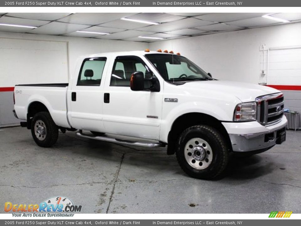 2005 Ford F250 Super Duty XLT Crew Cab 4x4 Oxford White / Dark Flint Photo #1