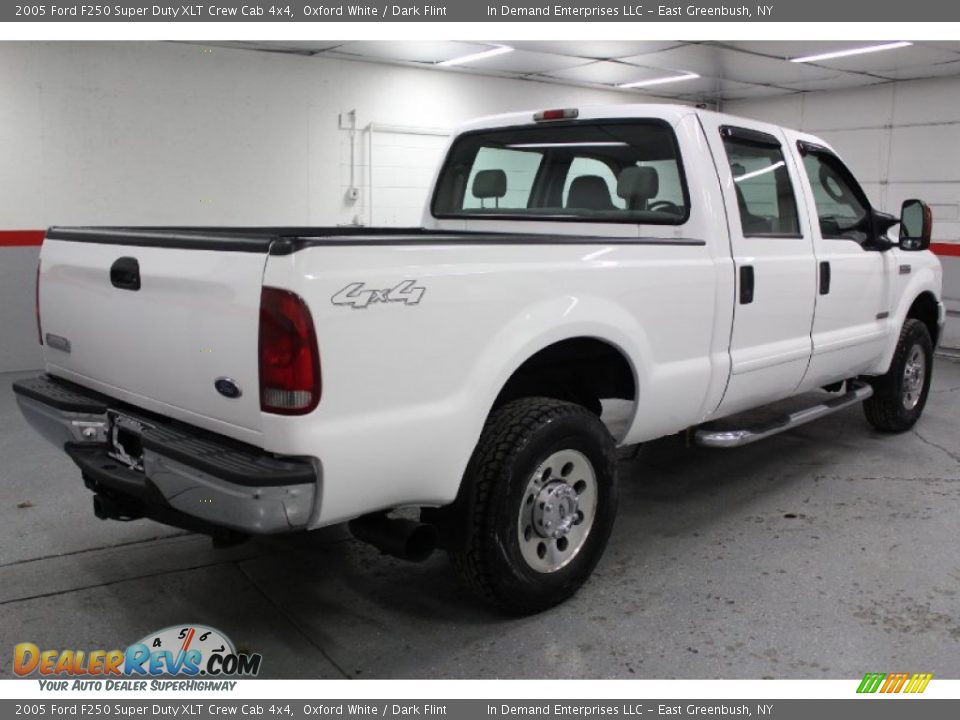 2005 Ford F250 Super Duty XLT Crew Cab 4x4 Oxford White / Dark Flint Photo #14