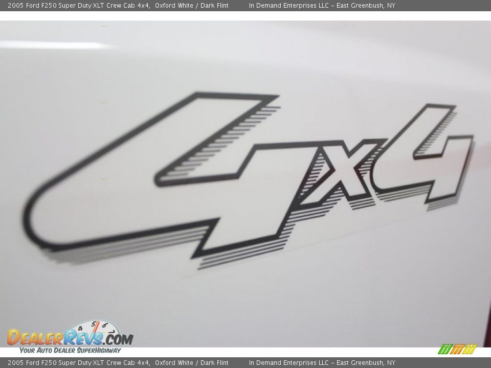 2005 Ford F250 Super Duty XLT Crew Cab 4x4 Oxford White / Dark Flint Photo #21
