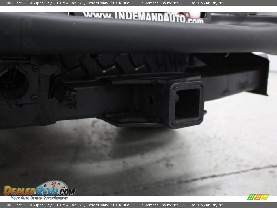 2005 Ford F250 Super Duty XLT Crew Cab 4x4 Oxford White / Dark Flint Photo #22