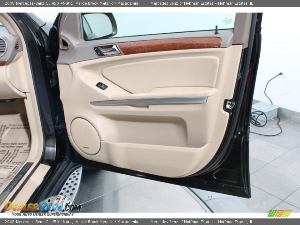 Door Panel of 2008 Mercedes-Benz GL 450 4Matic Photo #12