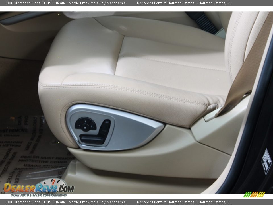 Front Seat of 2008 Mercedes-Benz GL 450 4Matic Photo #19