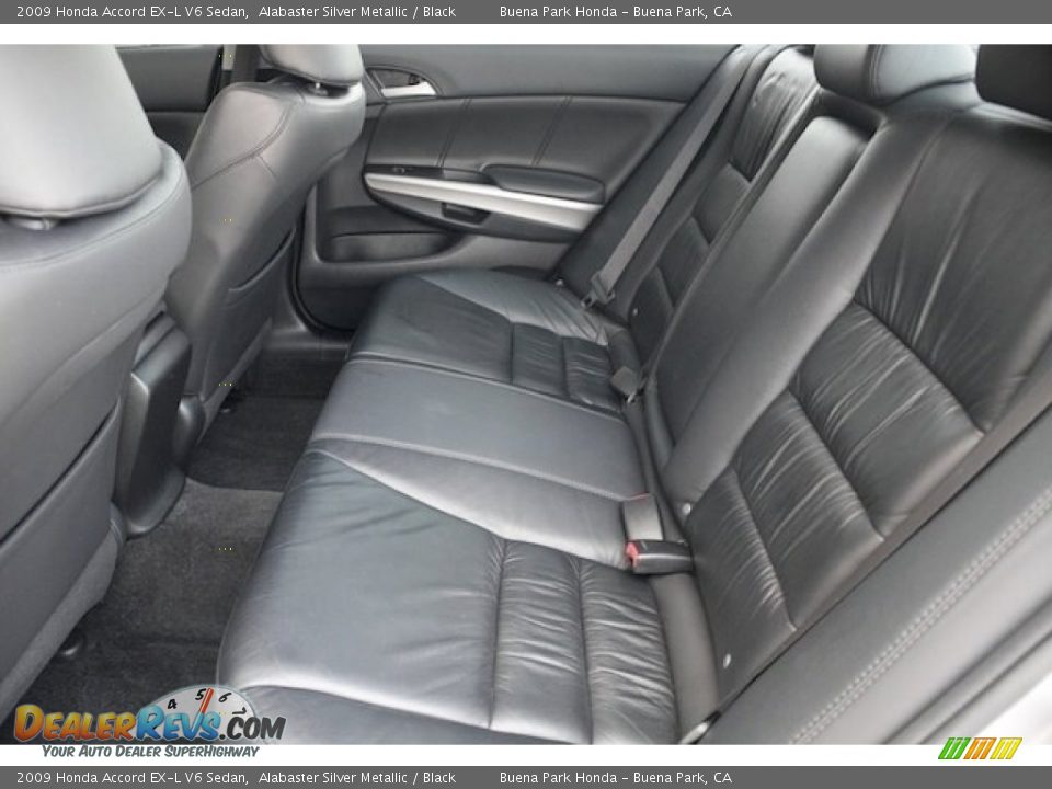 2009 Honda Accord EX-L V6 Sedan Alabaster Silver Metallic / Black Photo #4