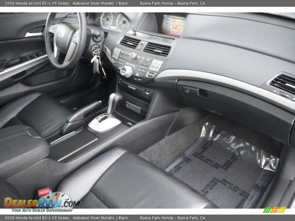 2009 Honda Accord EX-L V6 Sedan Alabaster Silver Metallic / Black Photo #22