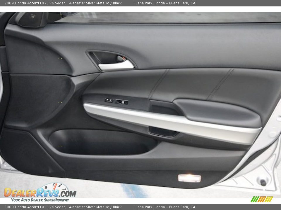 2009 Honda Accord EX-L V6 Sedan Alabaster Silver Metallic / Black Photo #31
