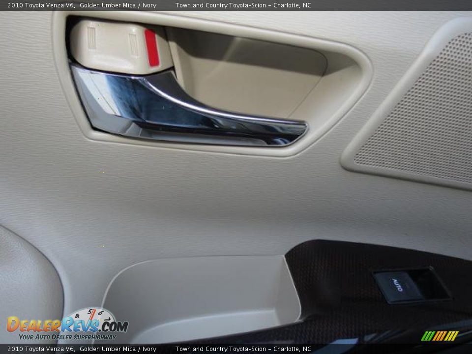 2010 Toyota Venza V6 Golden Umber Mica / Ivory Photo #7