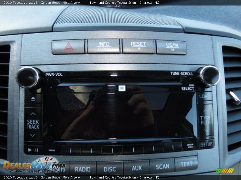 2010 Toyota Venza V6 Golden Umber Mica / Ivory Photo #17