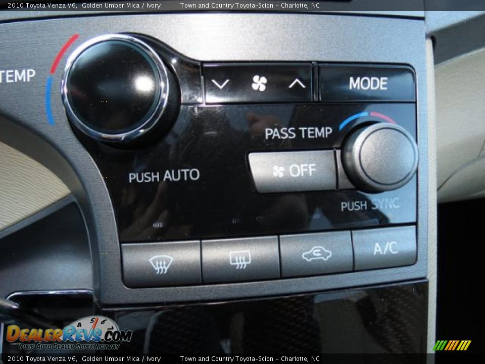 2010 Toyota Venza V6 Golden Umber Mica / Ivory Photo #18