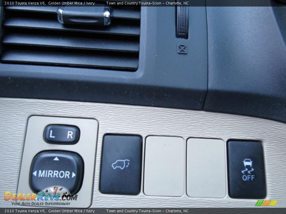 2010 Toyota Venza V6 Golden Umber Mica / Ivory Photo #25