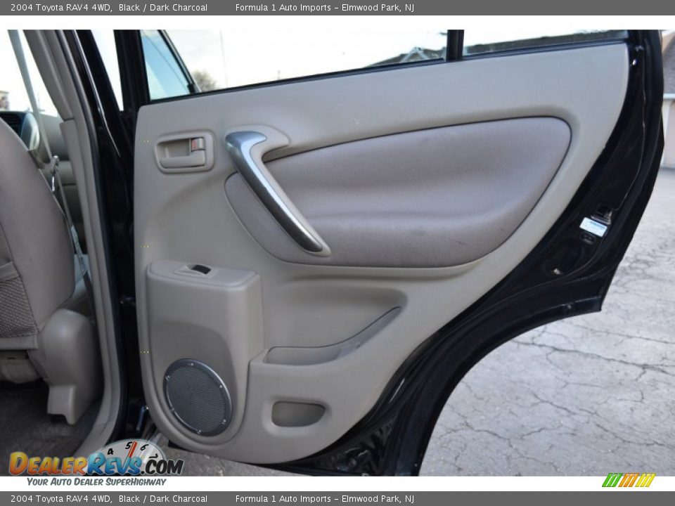 2004 Toyota RAV4 4WD Black / Dark Charcoal Photo #20