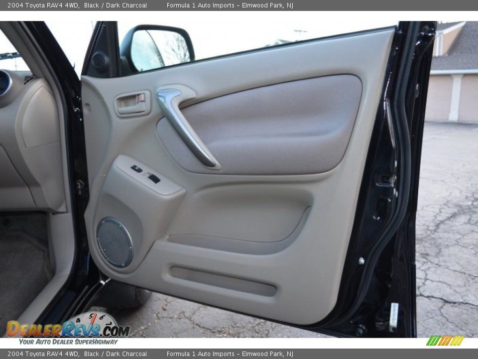 2004 Toyota RAV4 4WD Black / Dark Charcoal Photo #21