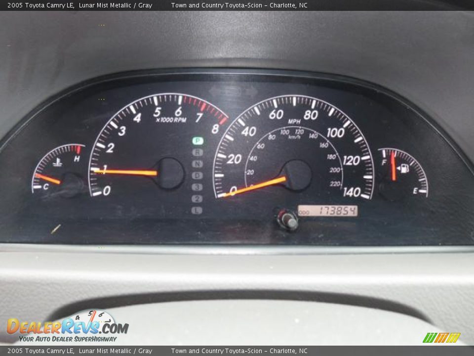 2005 Toyota Camry LE Lunar Mist Metallic / Gray Photo #12