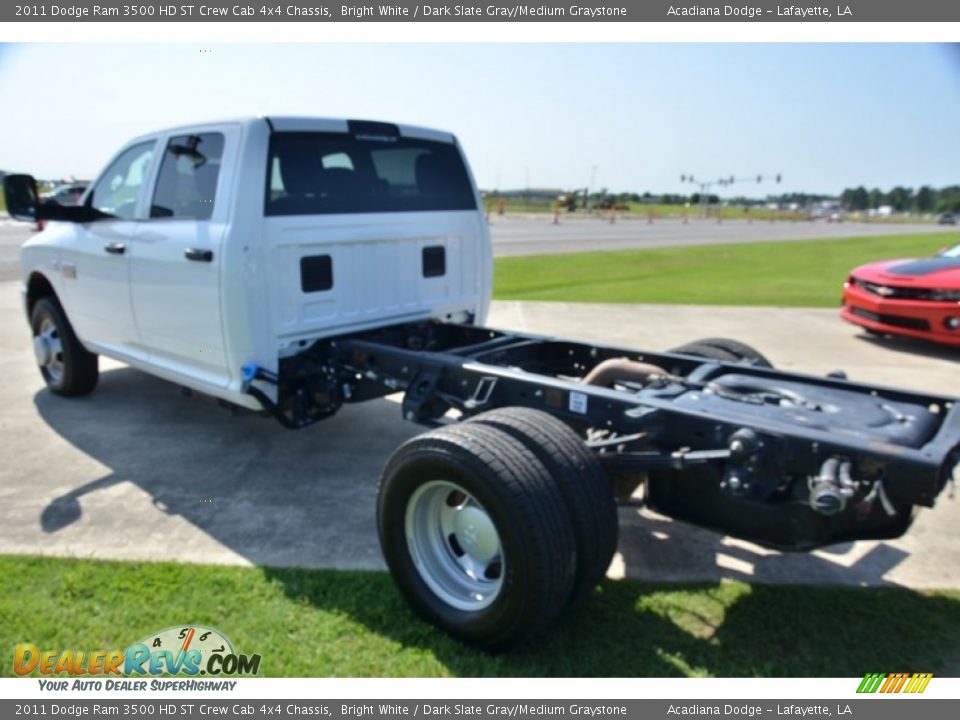 2011 Dodge Ram 3500 HD ST Crew Cab 4x4 Chassis Bright White / Dark Slate Gray/Medium Graystone Photo #3