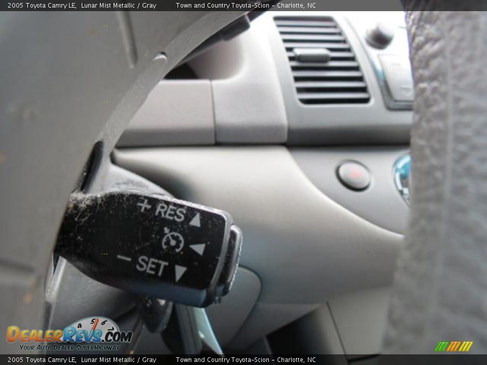 2005 Toyota Camry LE Lunar Mist Metallic / Gray Photo #16