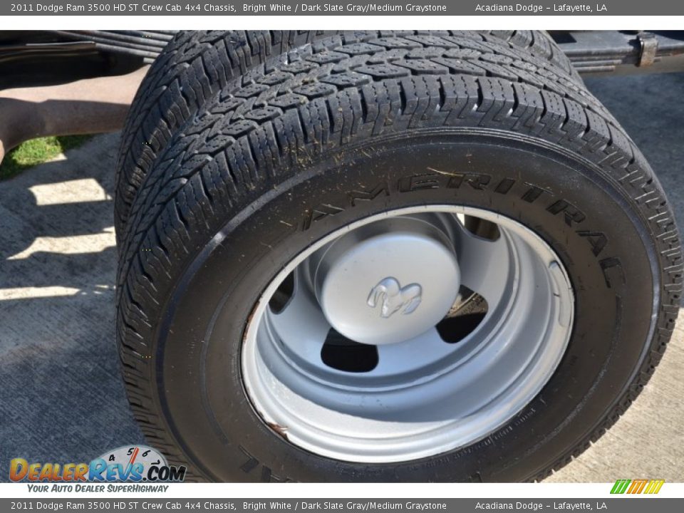2011 Dodge Ram 3500 HD ST Crew Cab 4x4 Chassis Bright White / Dark Slate Gray/Medium Graystone Photo #9