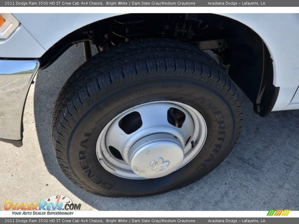 2011 Dodge Ram 3500 HD ST Crew Cab 4x4 Chassis Bright White / Dark Slate Gray/Medium Graystone Photo #13