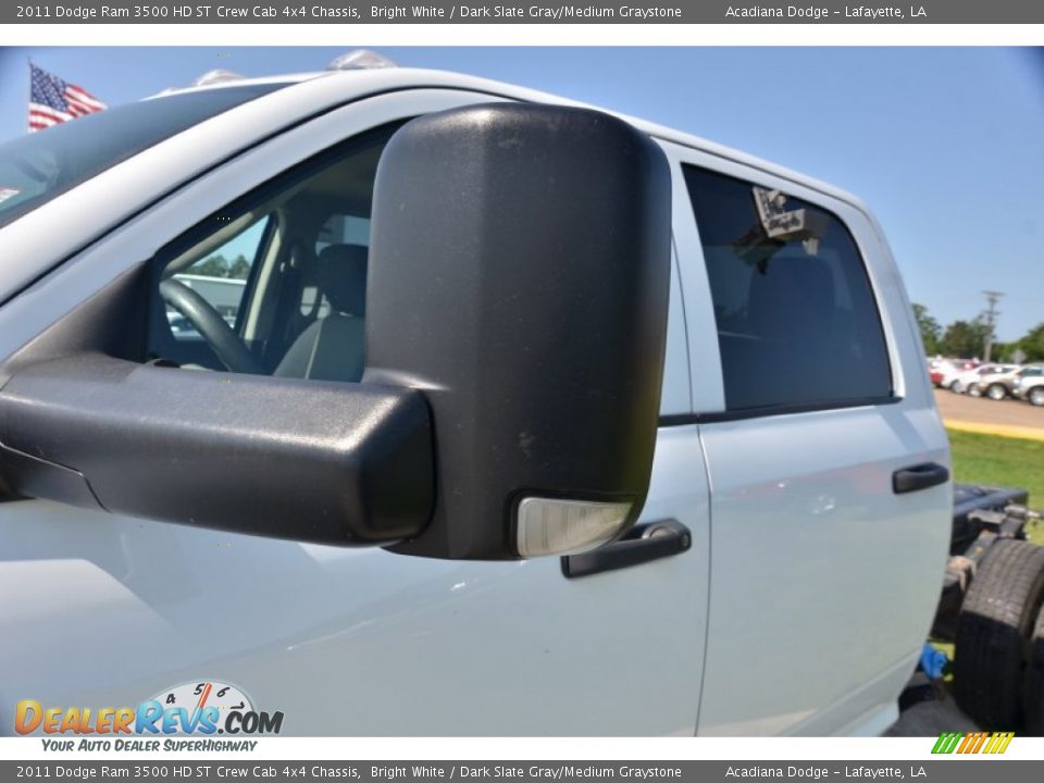 2011 Dodge Ram 3500 HD ST Crew Cab 4x4 Chassis Bright White / Dark Slate Gray/Medium Graystone Photo #15