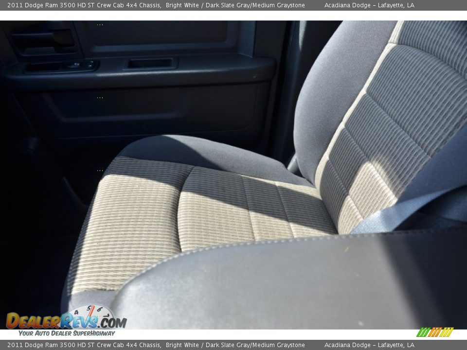 2011 Dodge Ram 3500 HD ST Crew Cab 4x4 Chassis Bright White / Dark Slate Gray/Medium Graystone Photo #28