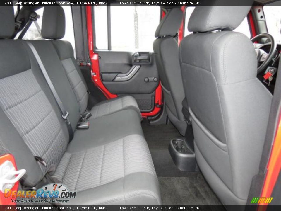 2011 Jeep Wrangler Unlimited Sport 4x4 Flame Red / Black Photo #27