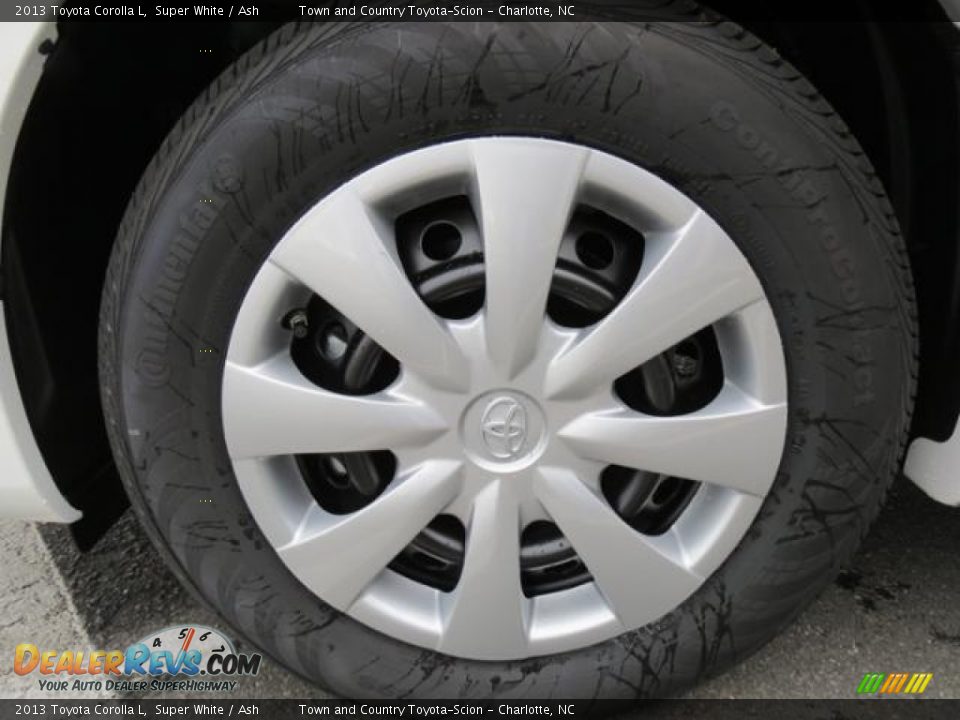 2013 Toyota Corolla L Super White / Ash Photo #4