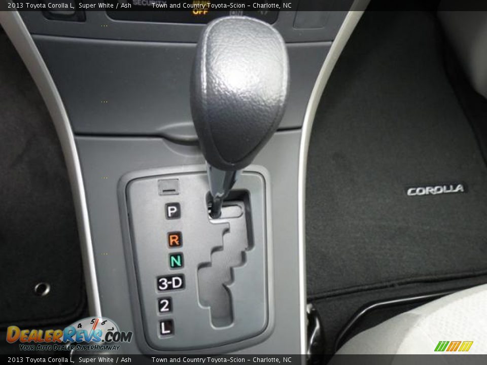 2013 Toyota Corolla L Super White / Ash Photo #13