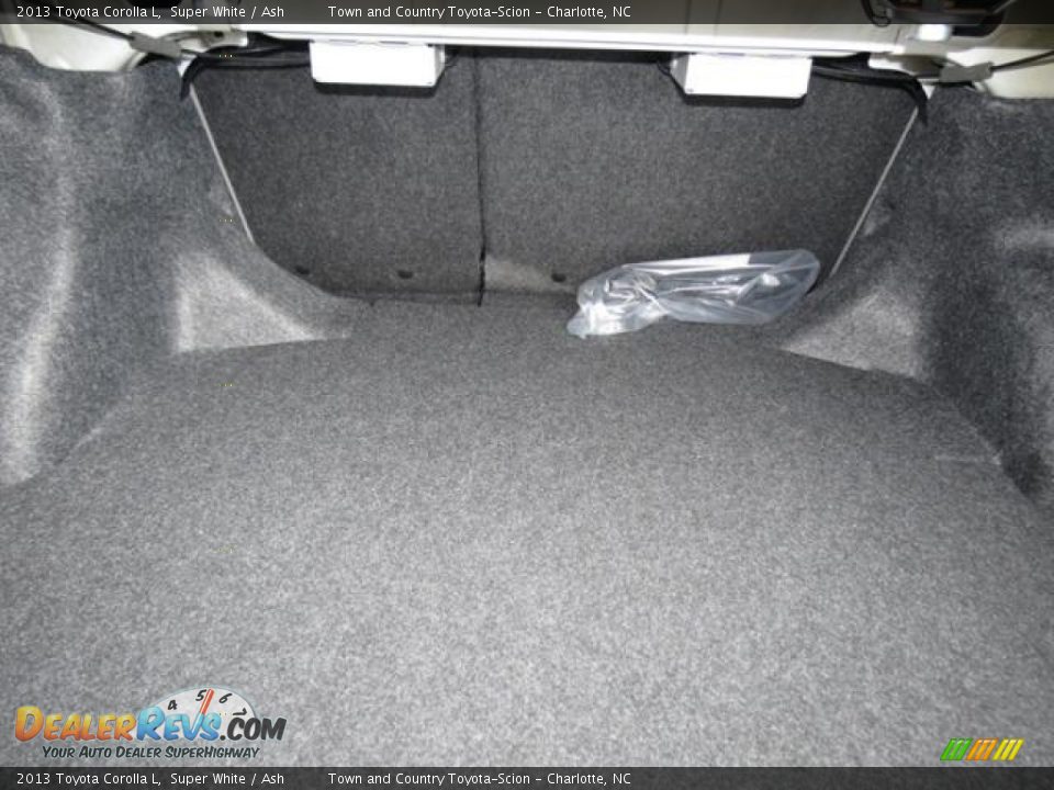 2013 Toyota Corolla L Super White / Ash Photo #14