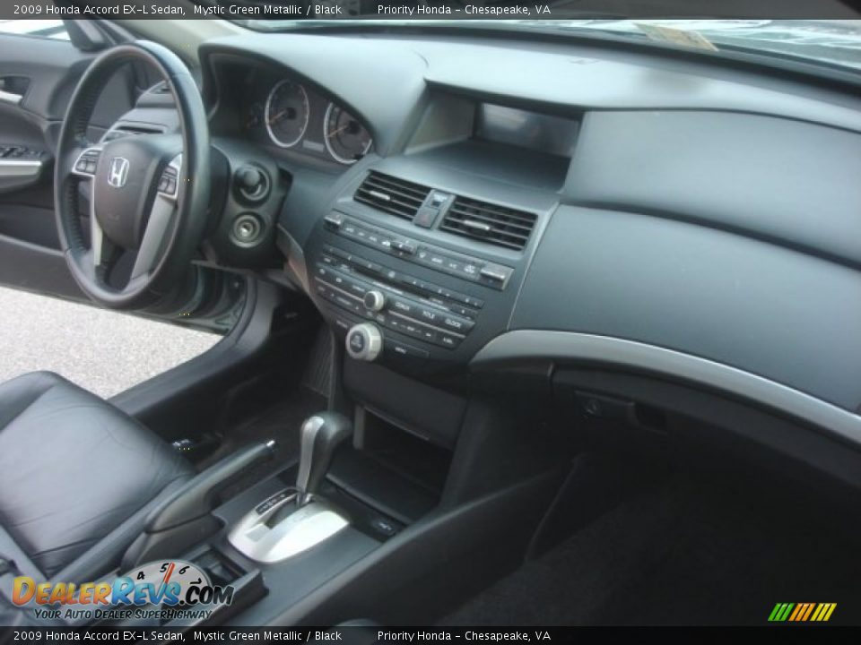 2009 Honda Accord EX-L Sedan Mystic Green Metallic / Black Photo #15