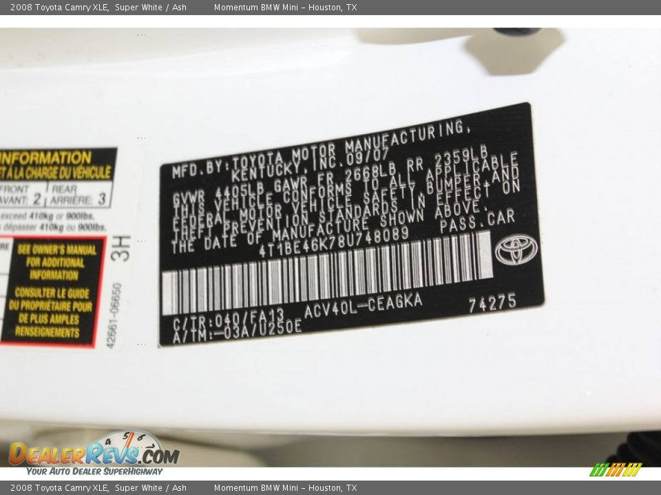 2008 Toyota Camry XLE Super White / Ash Photo #10