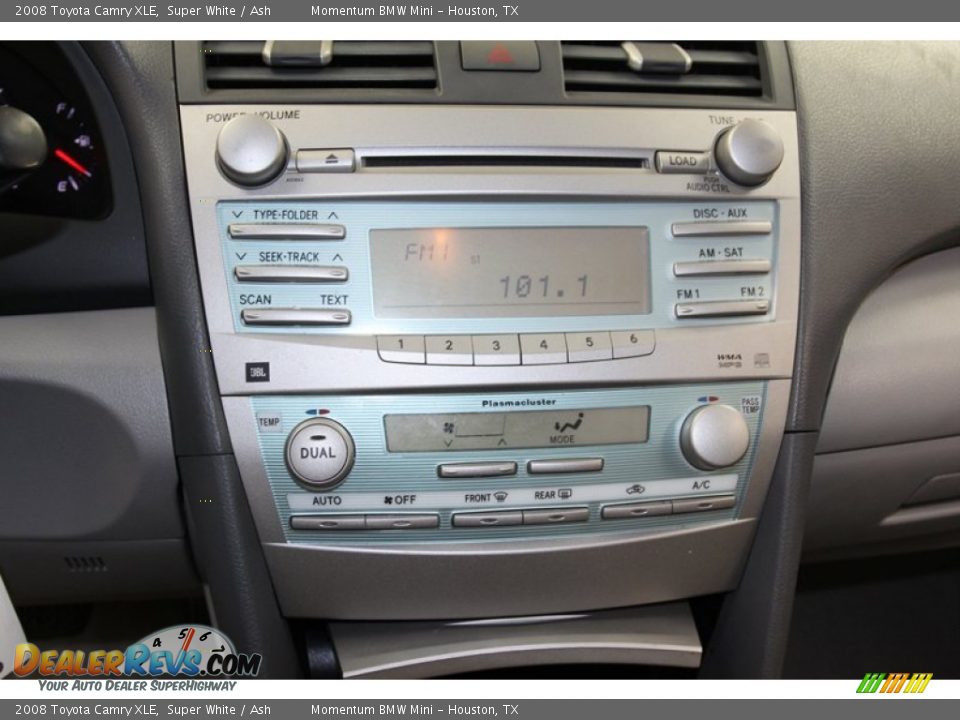 2008 Toyota Camry XLE Super White / Ash Photo #20