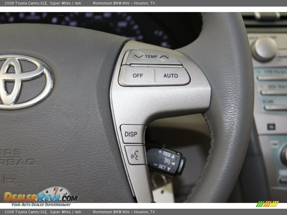 2008 Toyota Camry XLE Super White / Ash Photo #23