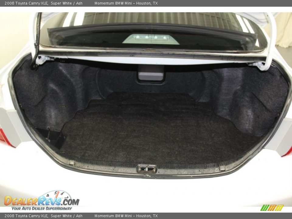 2008 Toyota Camry XLE Super White / Ash Photo #30