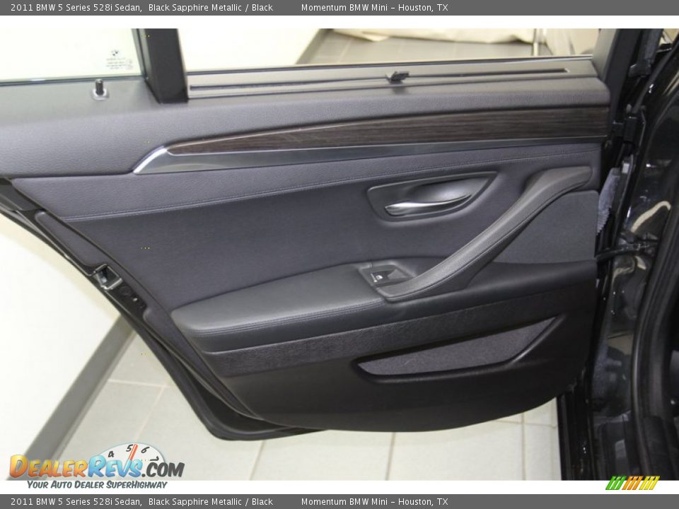 2011 BMW 5 Series 528i Sedan Black Sapphire Metallic / Black Photo #31