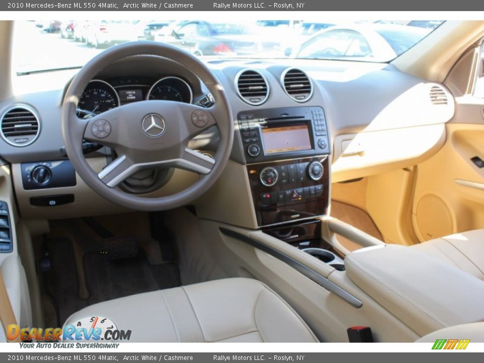 2010 Mercedes-Benz ML 550 4Matic Arctic White / Cashmere Photo #18