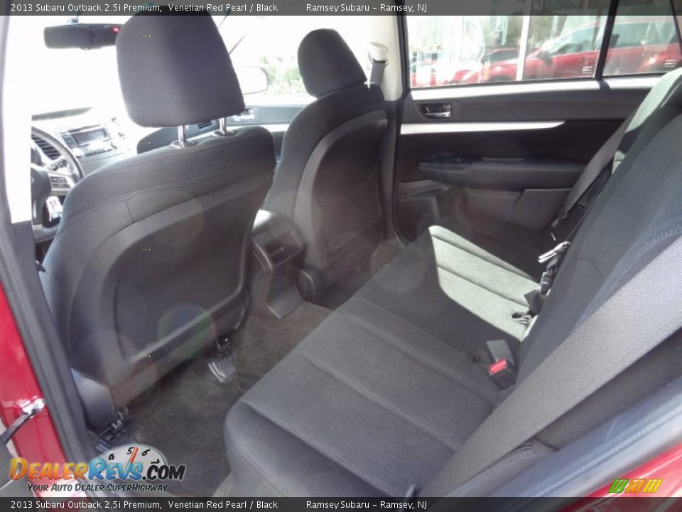 2013 Subaru Outback 2.5i Premium Venetian Red Pearl / Black Photo #18