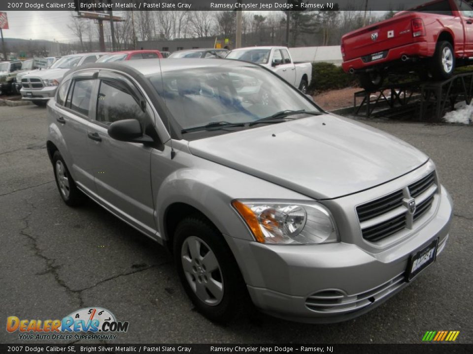 2007 Dodge Caliber SE Bright Silver Metallic / Pastel Slate Gray Photo #6
