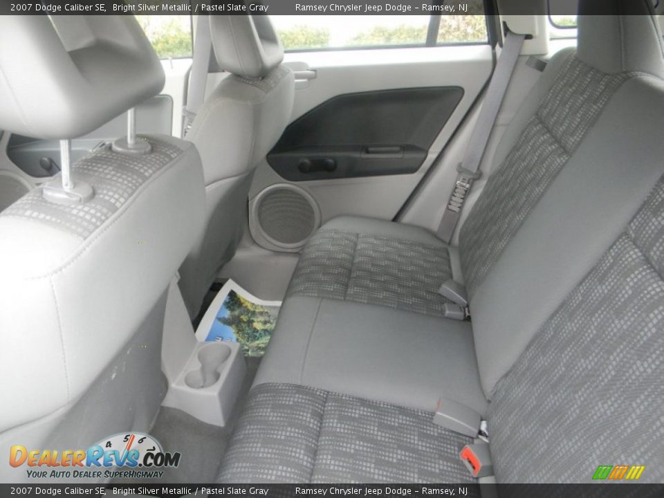 2007 Dodge Caliber SE Bright Silver Metallic / Pastel Slate Gray Photo #8