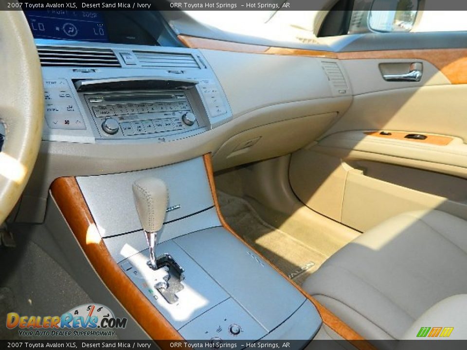 2007 Toyota Avalon XLS Desert Sand Mica / Ivory Photo #11
