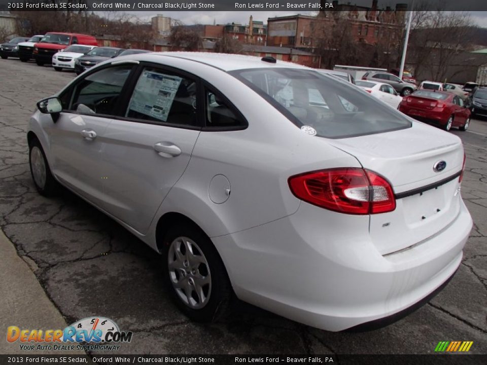 2013 Ford Fiesta SE Sedan Oxford White / Charcoal Black/Light Stone Photo #6