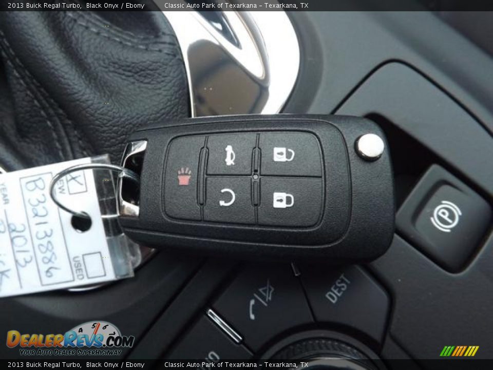 2013 Buick Regal Turbo Black Onyx / Ebony Photo #35