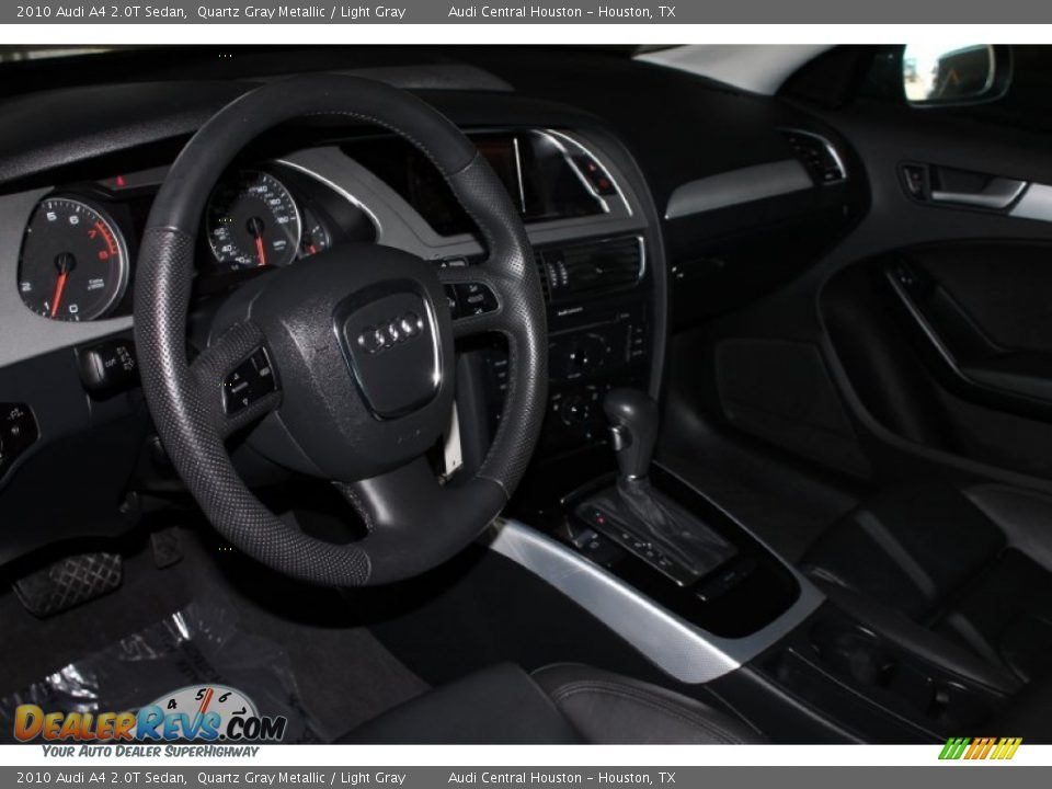2010 Audi A4 2.0T Sedan Quartz Gray Metallic / Light Gray Photo #12