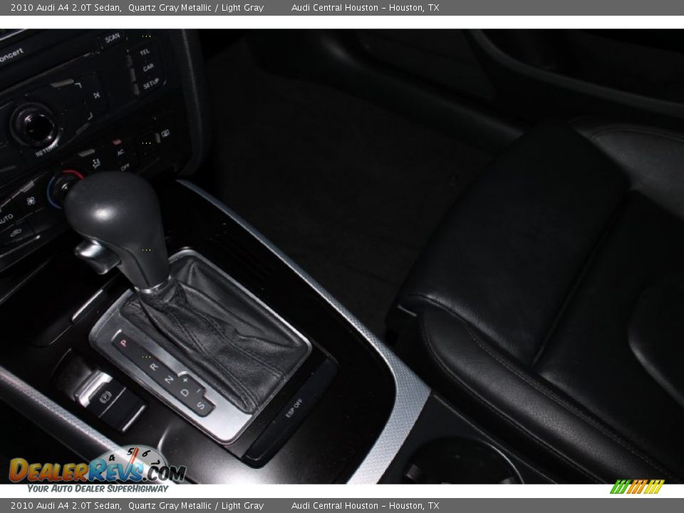 2010 Audi A4 2.0T Sedan Quartz Gray Metallic / Light Gray Photo #16